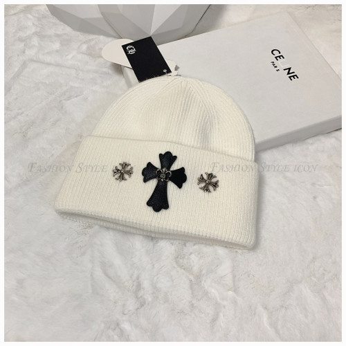 Autumn and Winter Warm Knitted Hat Vintage Emblem Knitted Hat S966587645914-1