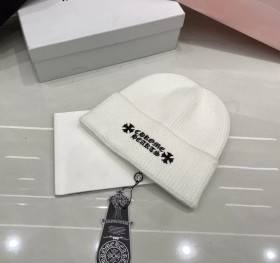 Autumn and Winter Warm Knitted Hat Vintage Emblem Knitted Hat S966587645914-3