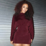 Long sleeved exposed backpack hip pleated dress Q26DS179