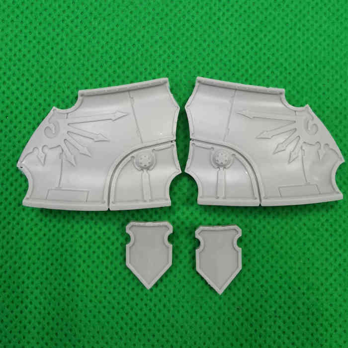 Warlord Titan Weapons: Plasma Annihilators, Laser Blasters and Power Claw bits