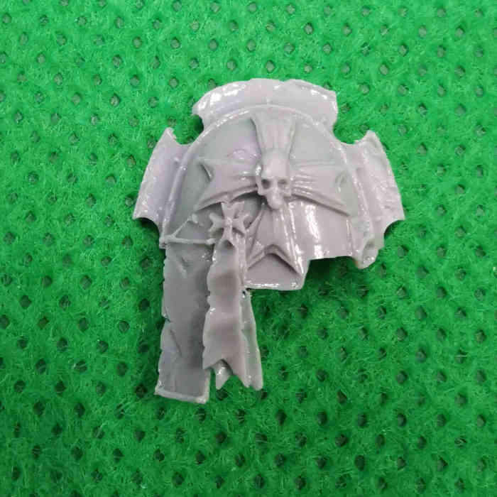 Black Templars Terminator Shoulder Pads