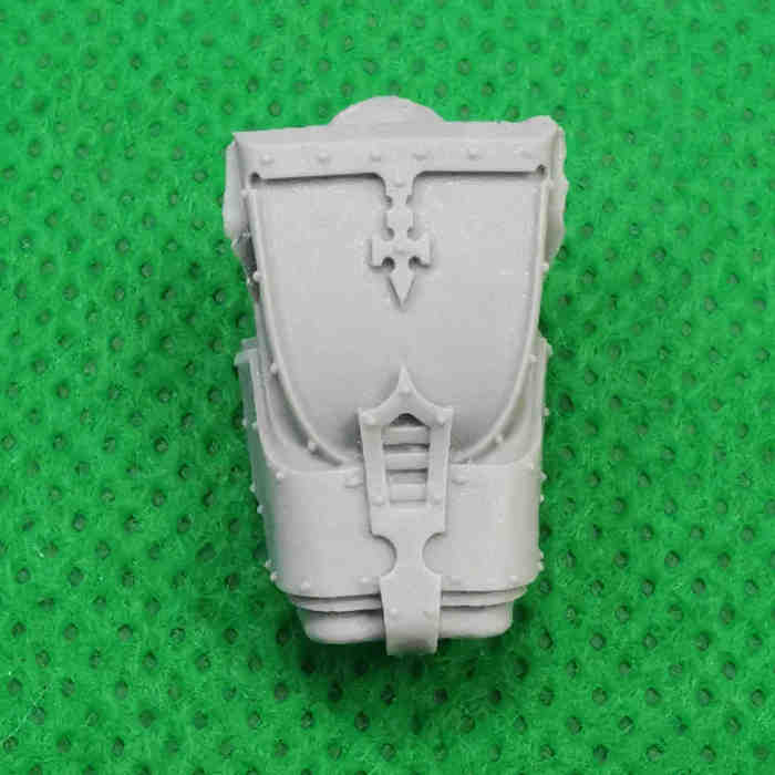 Adeptus Titanicus: Dire Wolf Heavy Scout Titan with Neutron Laser bits