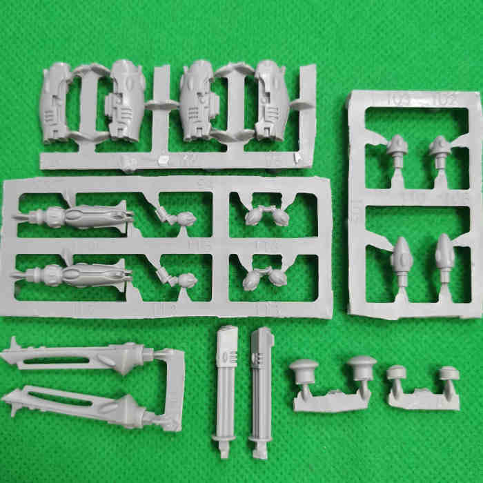 Skathach Wraithknight with Deathshroud Cannon bits