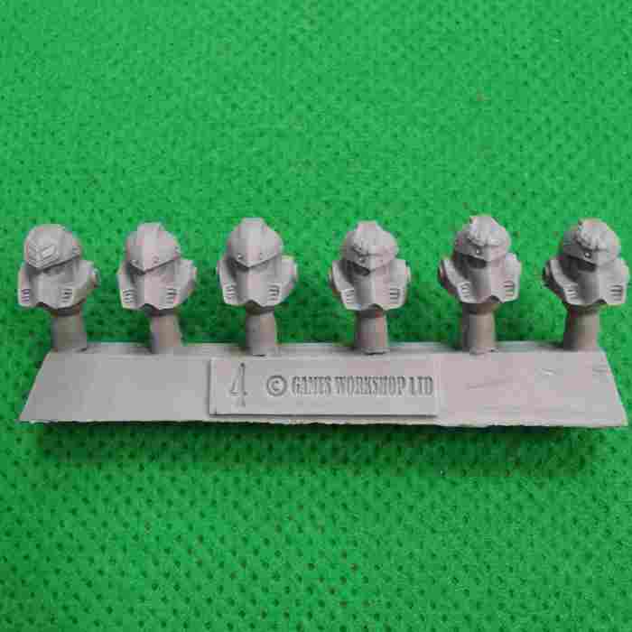 Imperial Fists – Phalanx Warder Squad Upgrade Set bits