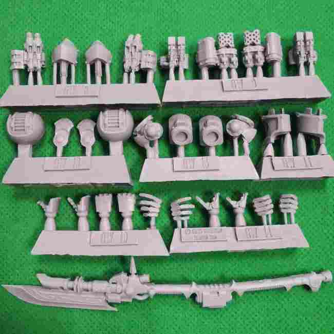 Legio Custodes Contemptor-Achillus Dreadnought bits - Weapons With Arms