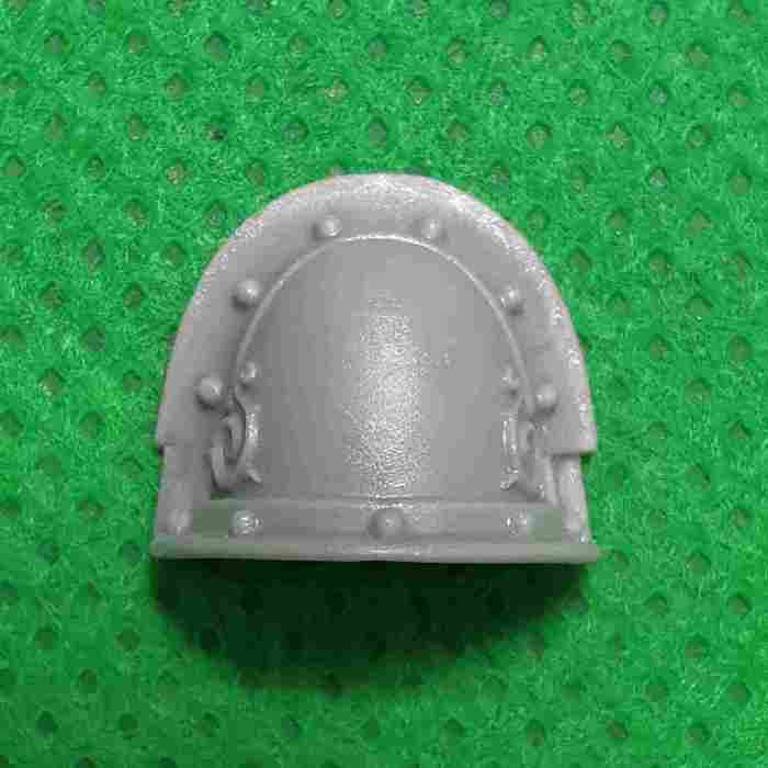 Imperial Fists Legion Praetor bits