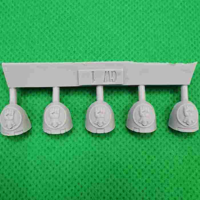 Imperial Fists MKVI Shoulder Pads bits