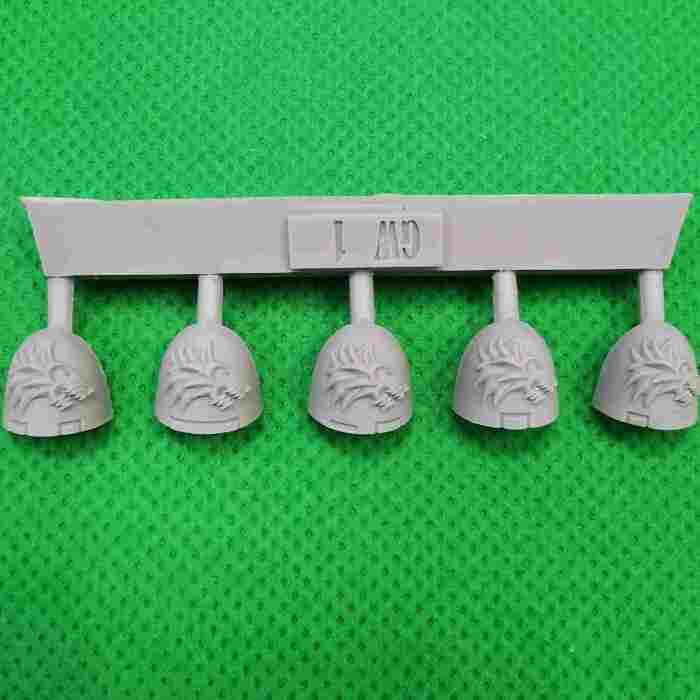 Space Wolves MKVI Shoulder Pads