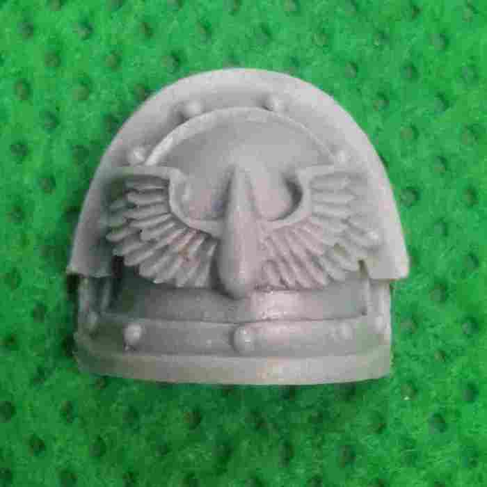 Blood Angels MKIII Shoulder Pads