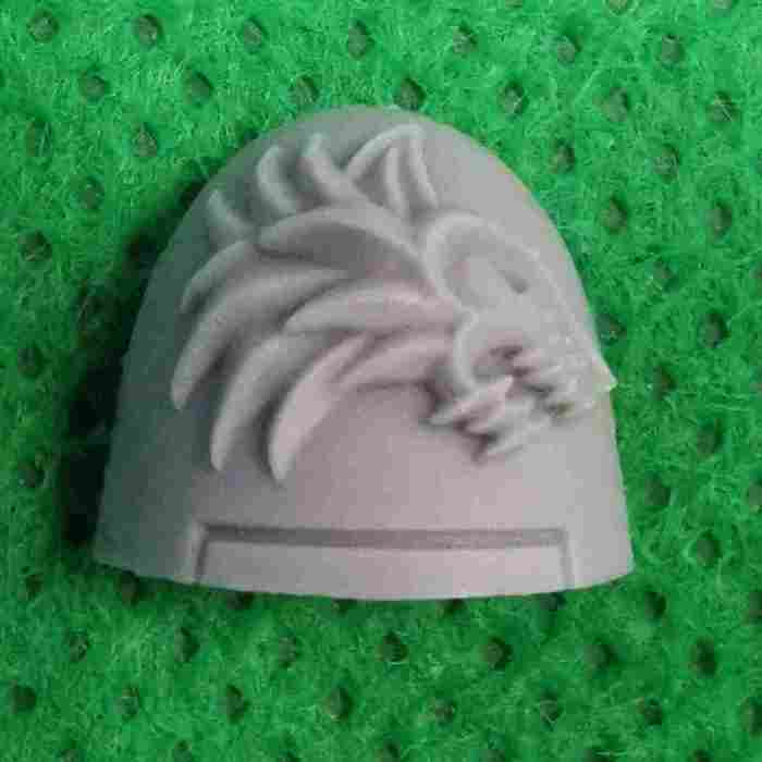Space Wolves MKVI Shoulder Pads