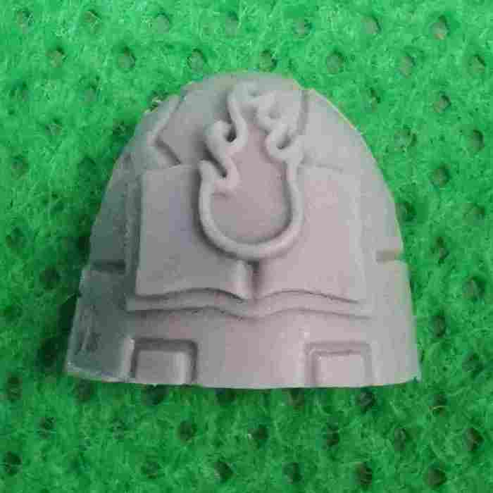 Word Bearers MKVI Shoulder Pads