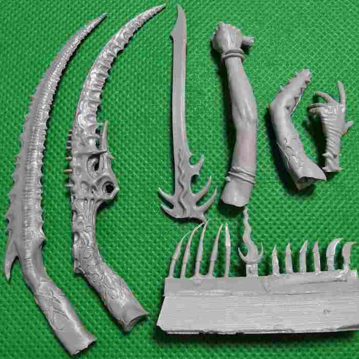 Keeper Of Secrets - Greater Daemon Of Slaanesh bits