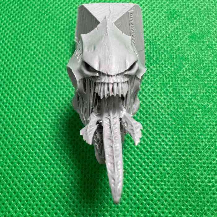 Tyranid Hierophant Bio-titan bits