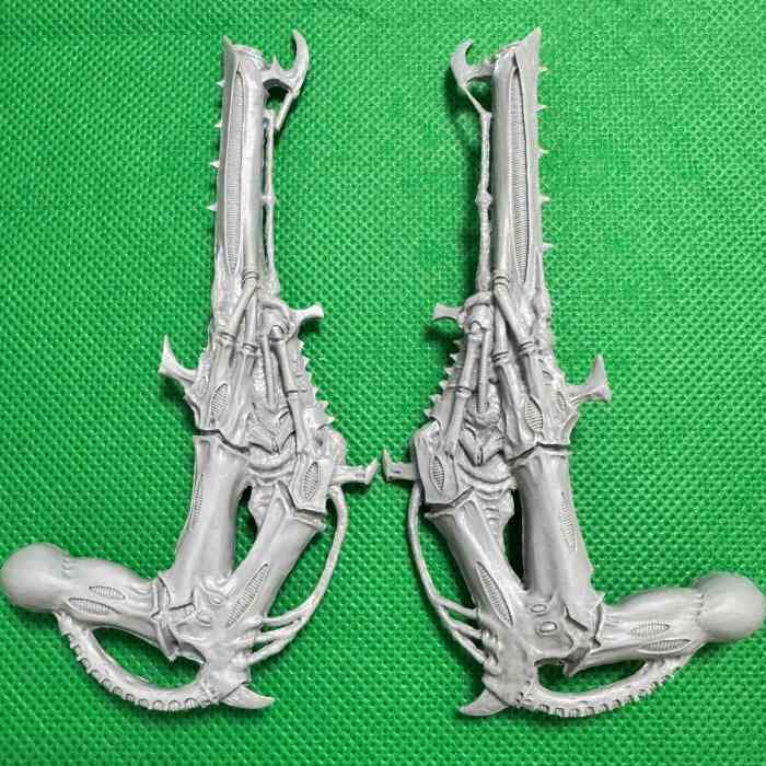 Tyranid Hierophant Bio-titan bits