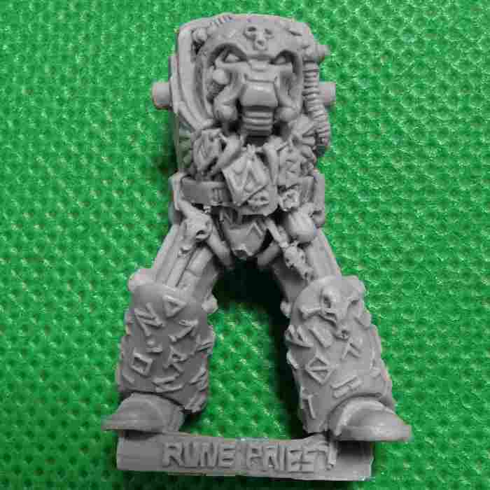 Space Wolves Rune Priest in Terminator Armour bits