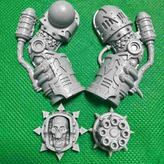 Kytan Daemon Engine of Khorne