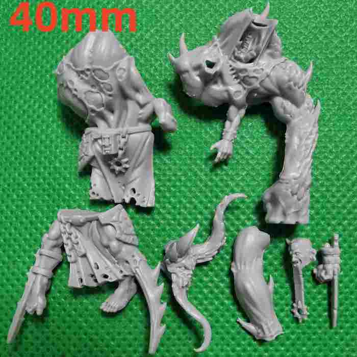 Chaos Space Marines Accursed Cultists bits