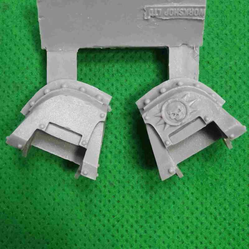 Death Guard Legion Contemptor Dreadnought bits