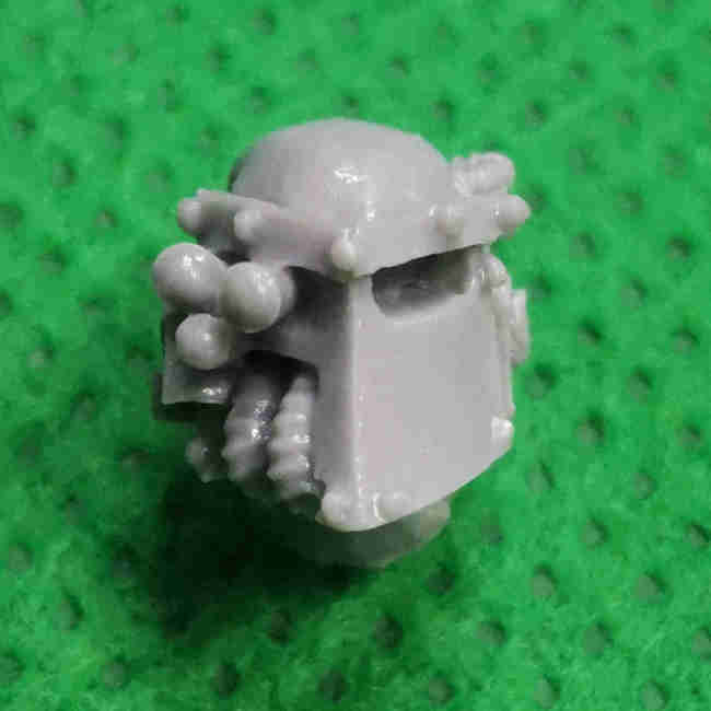 Iron Hands Legion Heads Upgrade Set bits