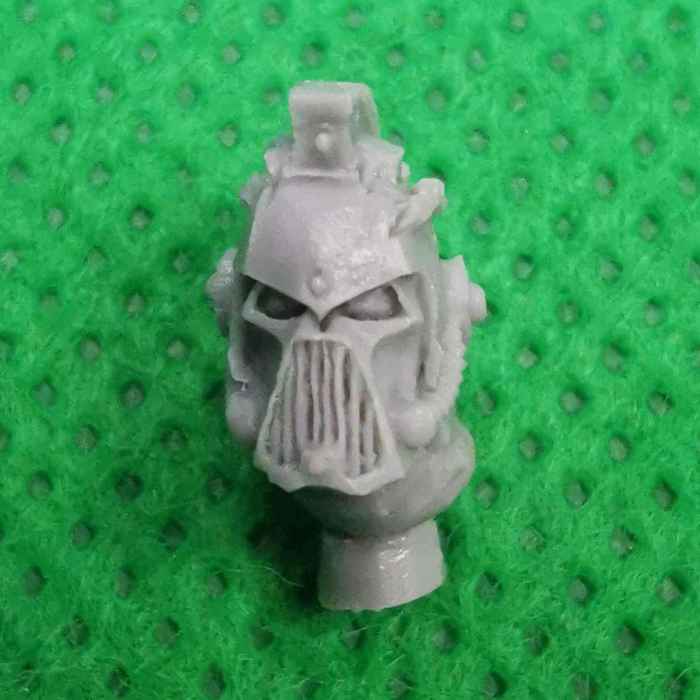 Kharn the Bloody 8th Captain of the World Eaters bits