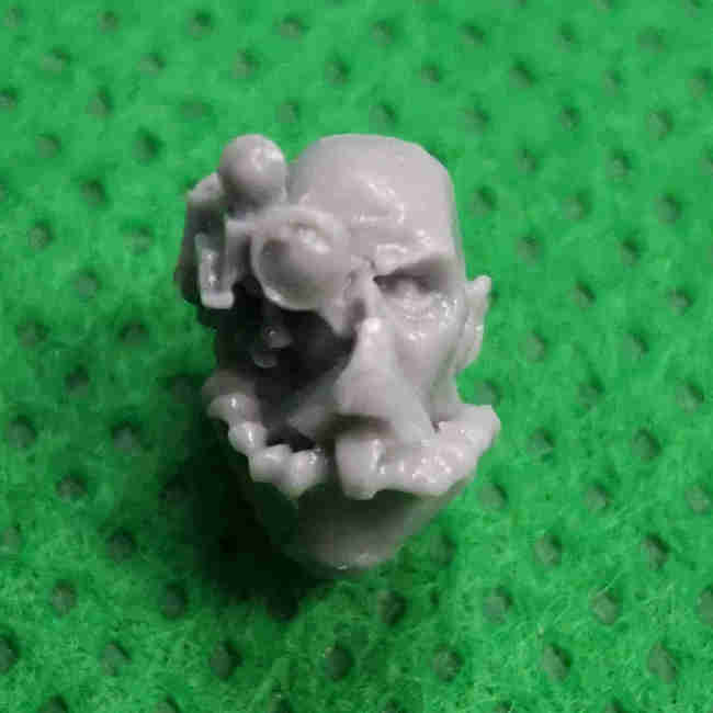 Iron Hands Legion Heads Upgrade Set bits