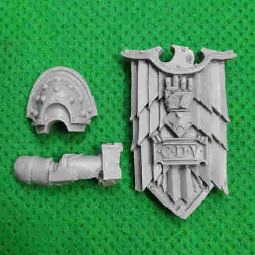 Alexis Polux - 405th Captain of the Imperial Fists bits