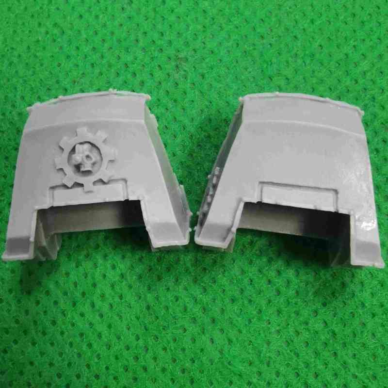 Iron Hands Legion Contemptor Dreadnought bits