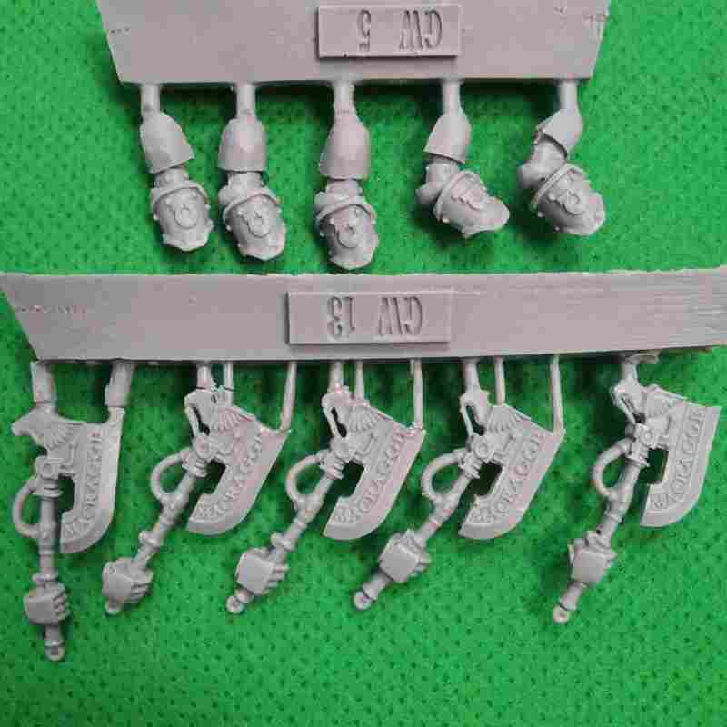 Ultramarines Invictarus Suzerain Squad bits