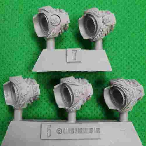 Imperial Fists – Phalanx Warder Squad Upgrade Set bits