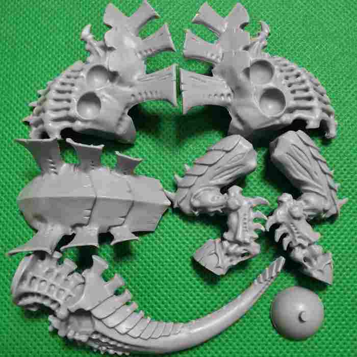 Tyranids Stone-crusher Carnifex With Wrecker Claws bits
