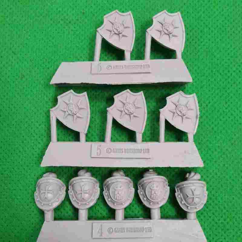 Imperial Fists – Templar Brethren Upgrade Set bits