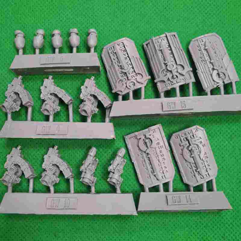 Ultramarines Invictarus Suzerain Squad bits