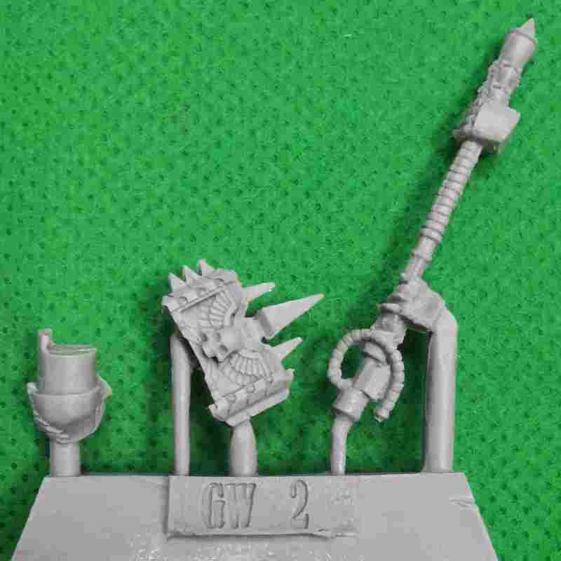 Gabriel Angelos, Chapter Master of the Blood Ravens bits 