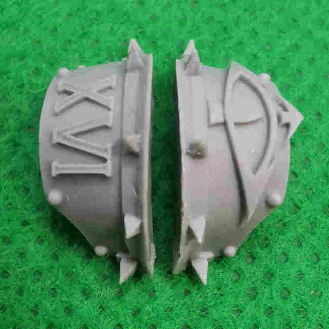 Sons Of Horus Cataphractii Terminator Shoulder Pads bits