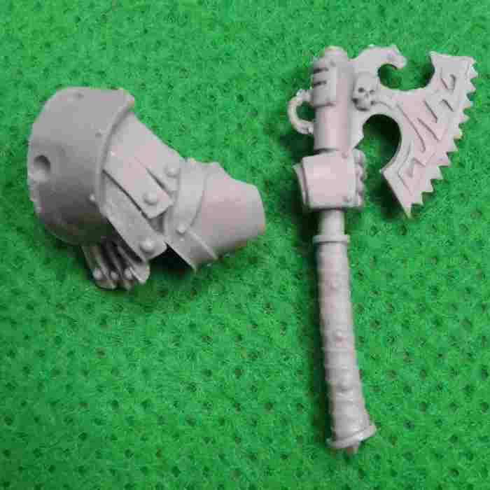 Traitor Librarian In Cataphractii Terminator Armour Limited Edition bits
