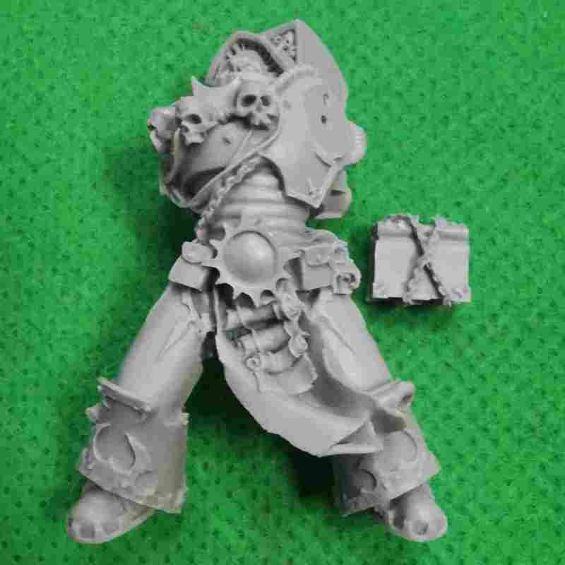Traitor Librarian In Cataphractii Terminator Armour Limited Edition bits