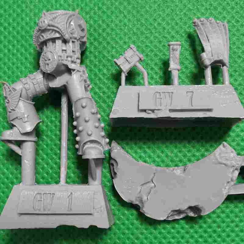 Emperor's Children Captain Lucius – The Faultless Blade bits