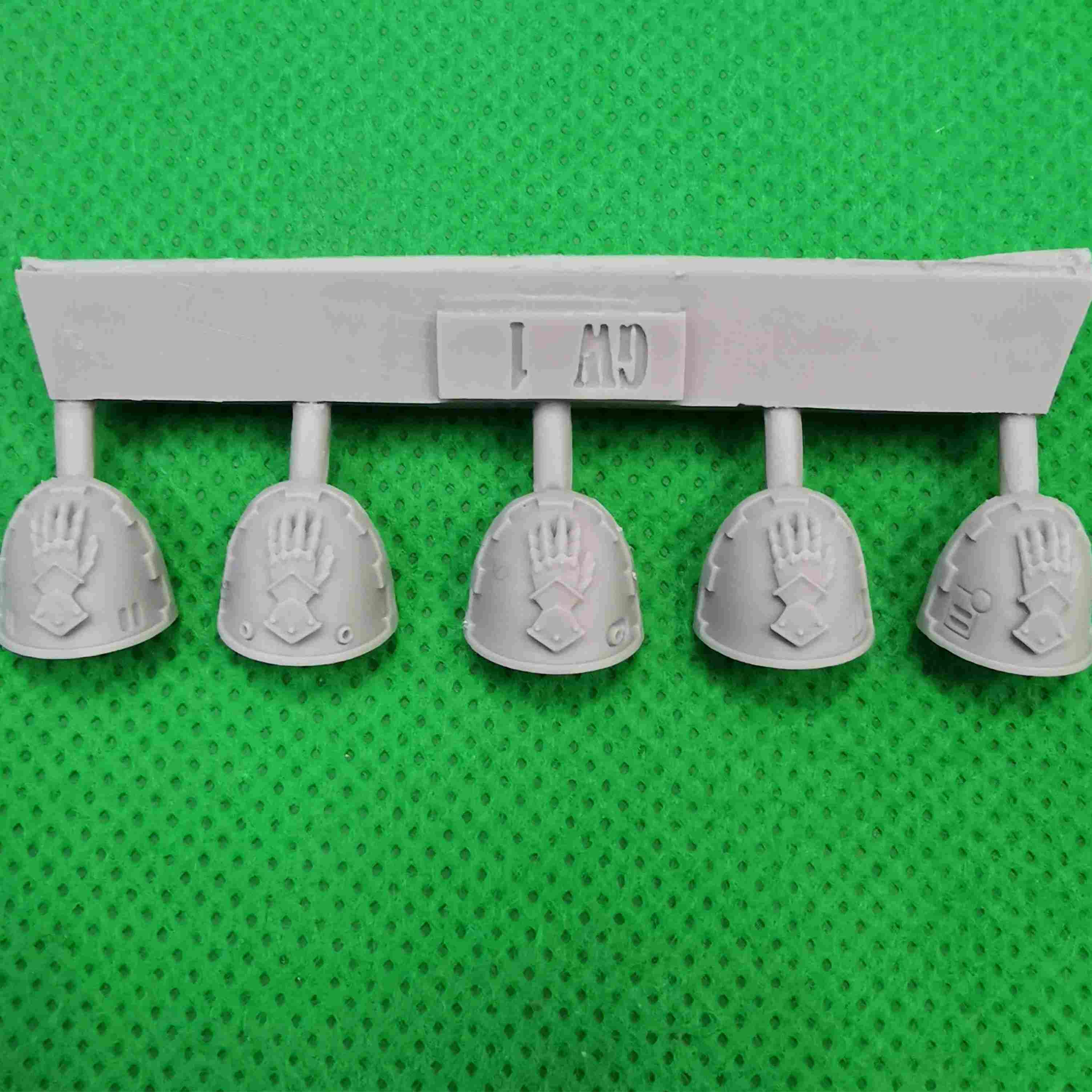 Shoulder Protection Bit US$ 4.00 - Iron Hands MKVI Shoulder Pads bits - www.alex-wargames1.com