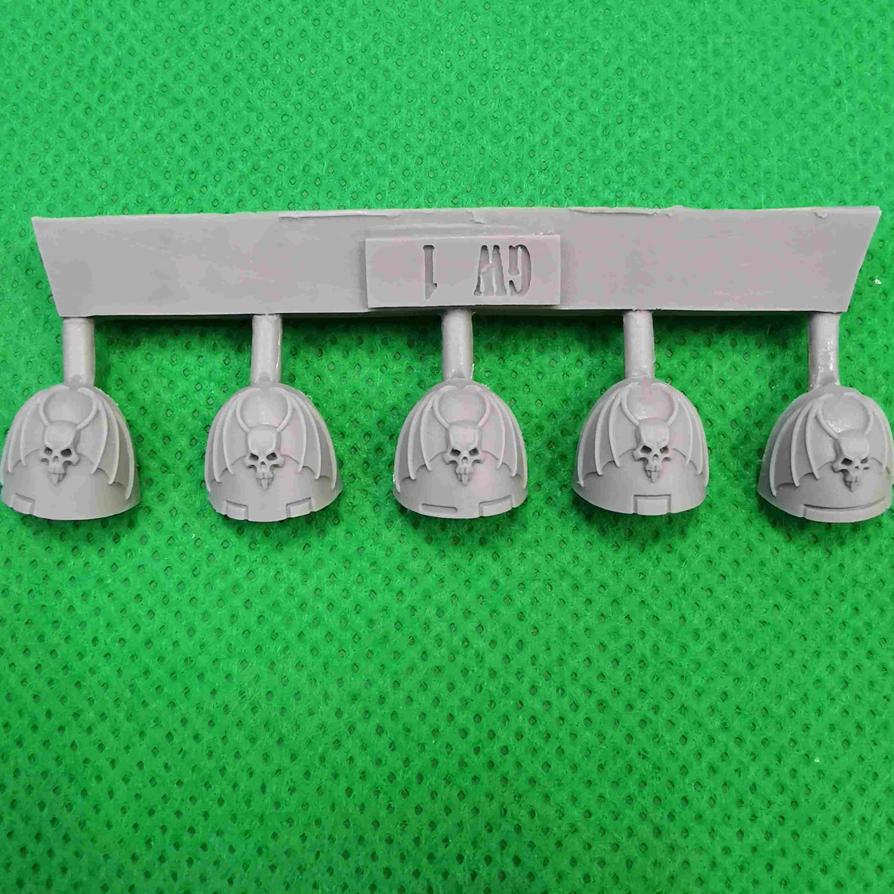 Shoulder Protection Bit US$ 5.00 - Night Lords MKVI Shoulder Pads bits - www.alex-wargames1.com
