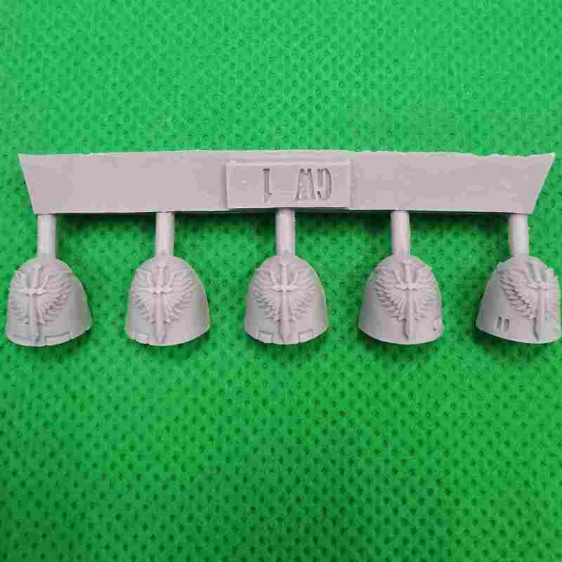 Dark Angels MKVI Shoulder Pads bits