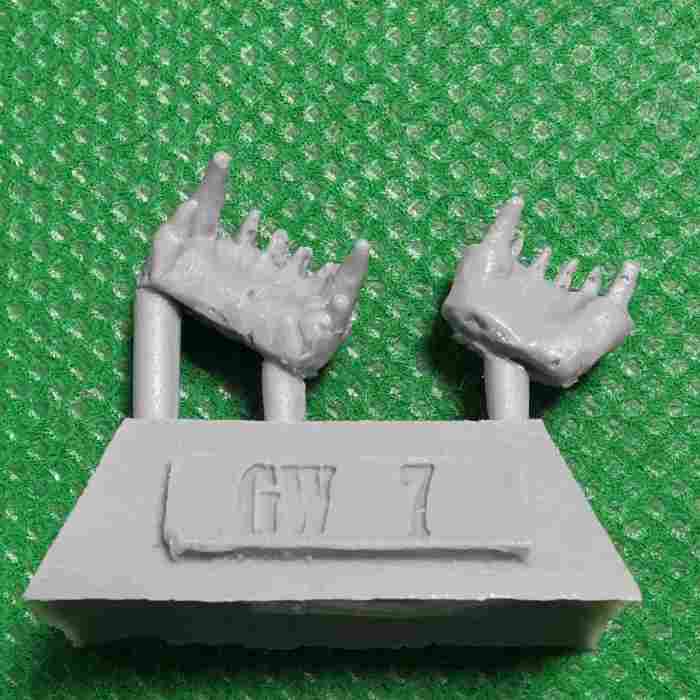 Gigantic Spawn of Chaos bits