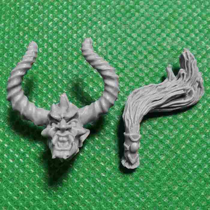 Daemon Prince with Sword bits