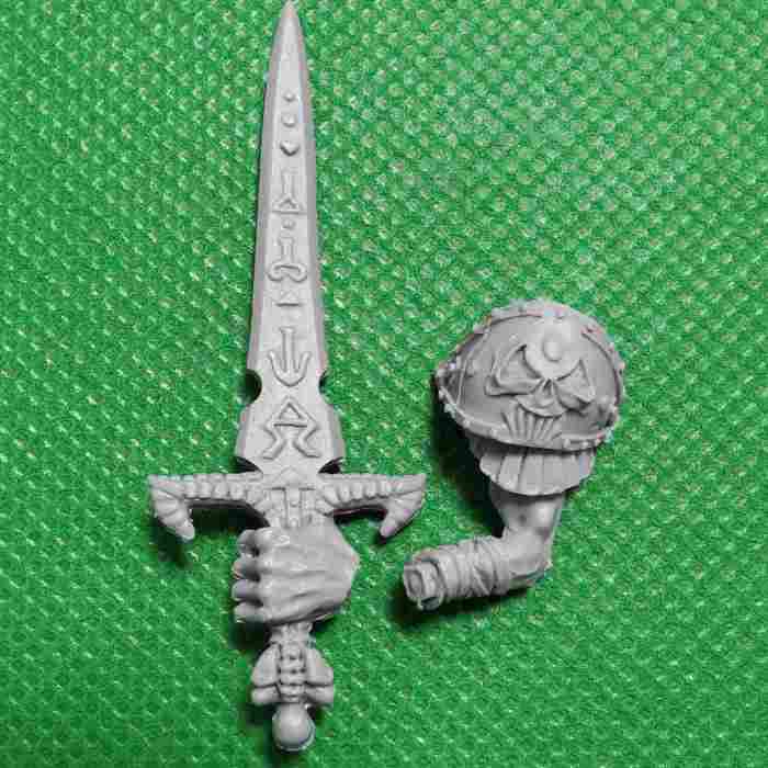 Daemon Prince with Sword bits