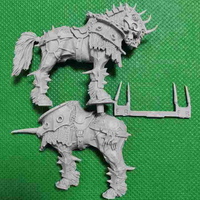 Chaos Lord on Daemonic Mount bits