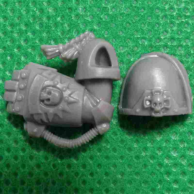 Limited Edition Space Marine Captain bits