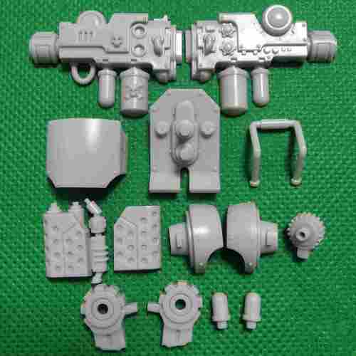 Primaris Invictor Tactical Warsuit bits