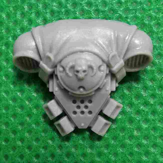 Primaris Librarian in Phobos Armour bits