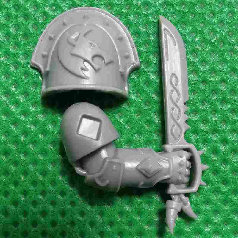 Space Wolves Geigor Fell-hand bits