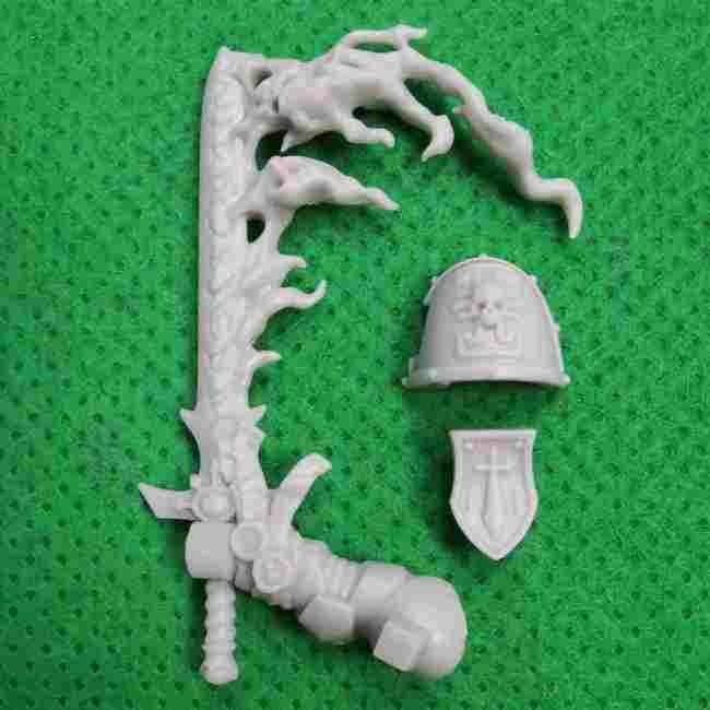 Grey Knights Castellan Crowe bits