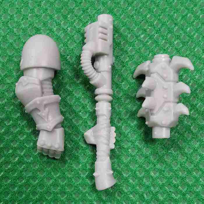 Chaos Space Marines – Chaos Lord bits